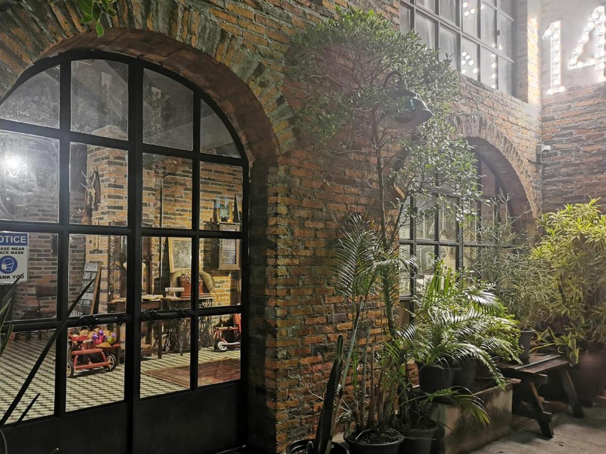 Bed and Breakfast J No.14 Бангкок Экстерьер фото
