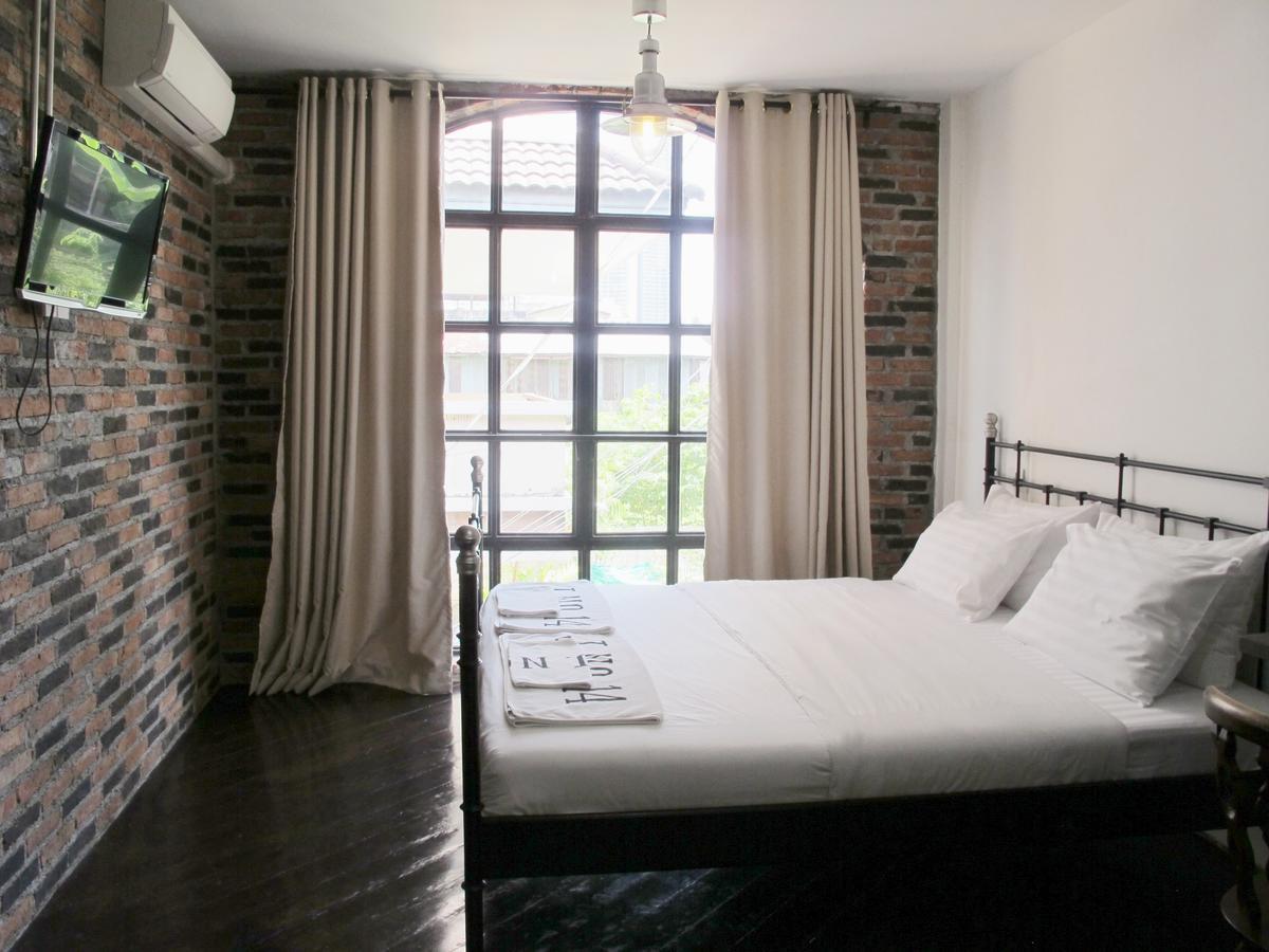 Bed and Breakfast J No.14 Бангкок Экстерьер фото